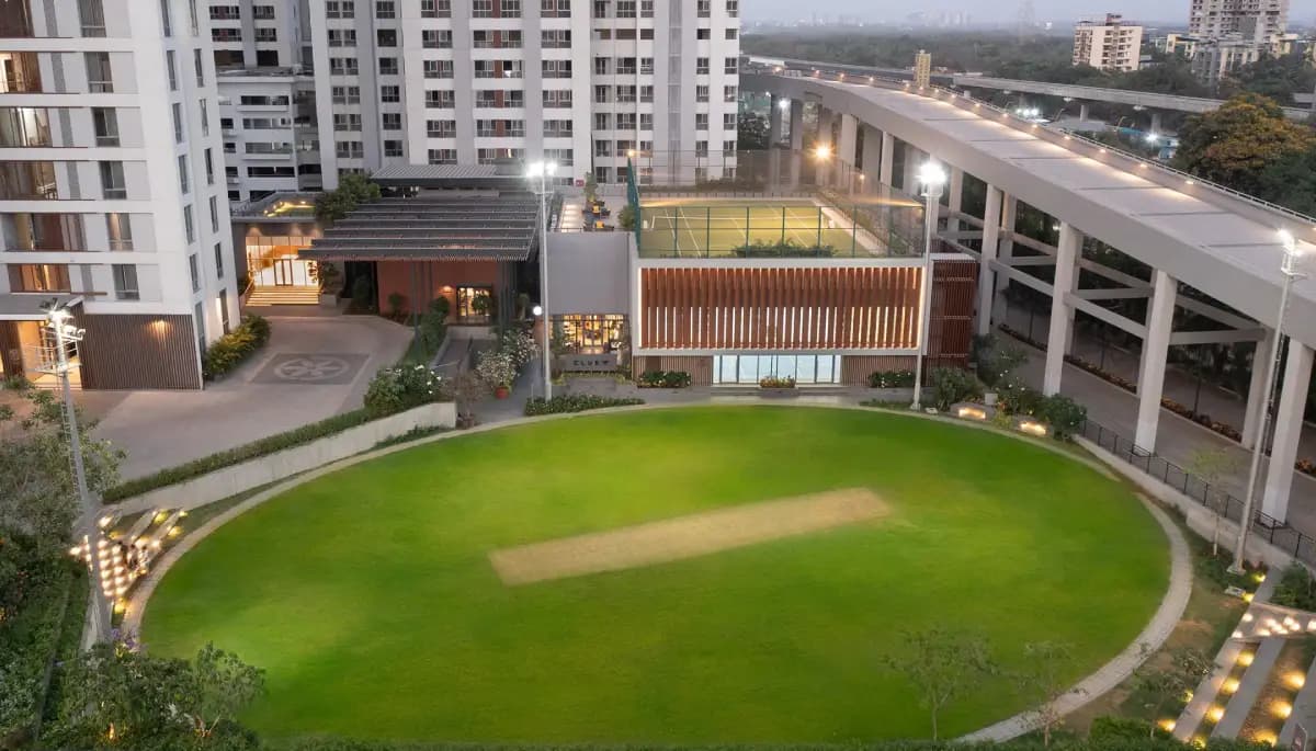 Flats near Thane Metro